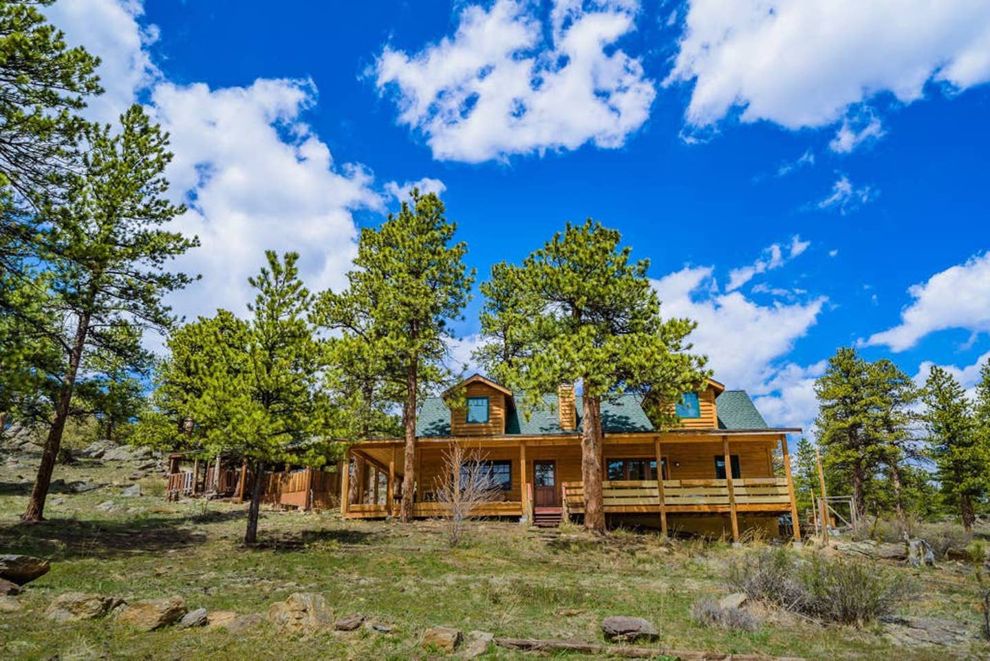 VRBO mountain cabin in Estes Park